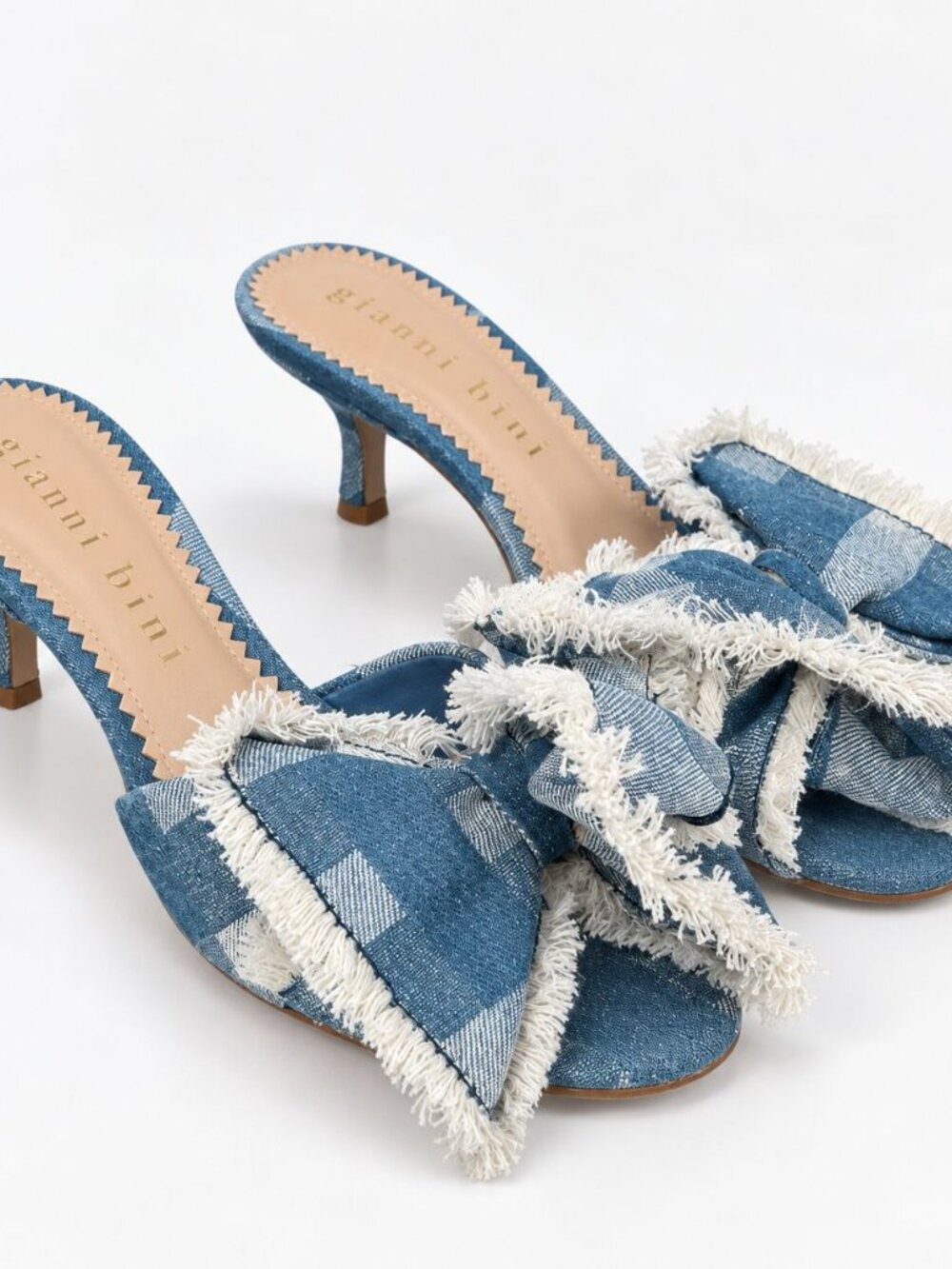 Gianni Bini Denim Bow Heels 5.5 NWOT Kitten Heel Mule Sandals